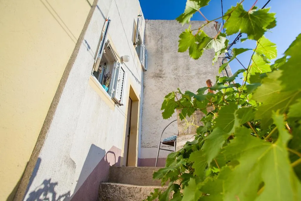 Apartment Marija Vrana  Croatia