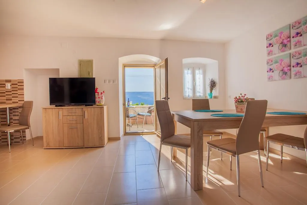 Apartment Marija Vrana  Croatia