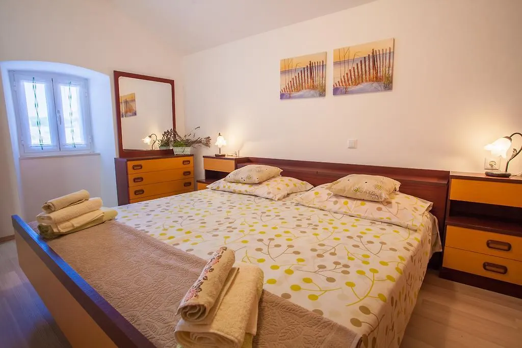 Apartment Marija Vrana  Vrana (Ceres)